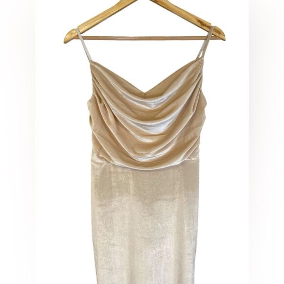 Lavetir Velvet Champagne Maxi/Gown. Size 8 - Picture 12 of 14